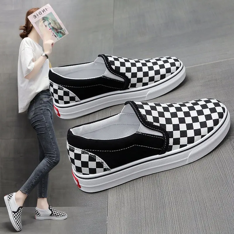 Slip-On รองเท้าผู้หญิงเกาหลีนุ่ม Loafers สีขาวลายสก๊อตผ้าใบรองเท้า