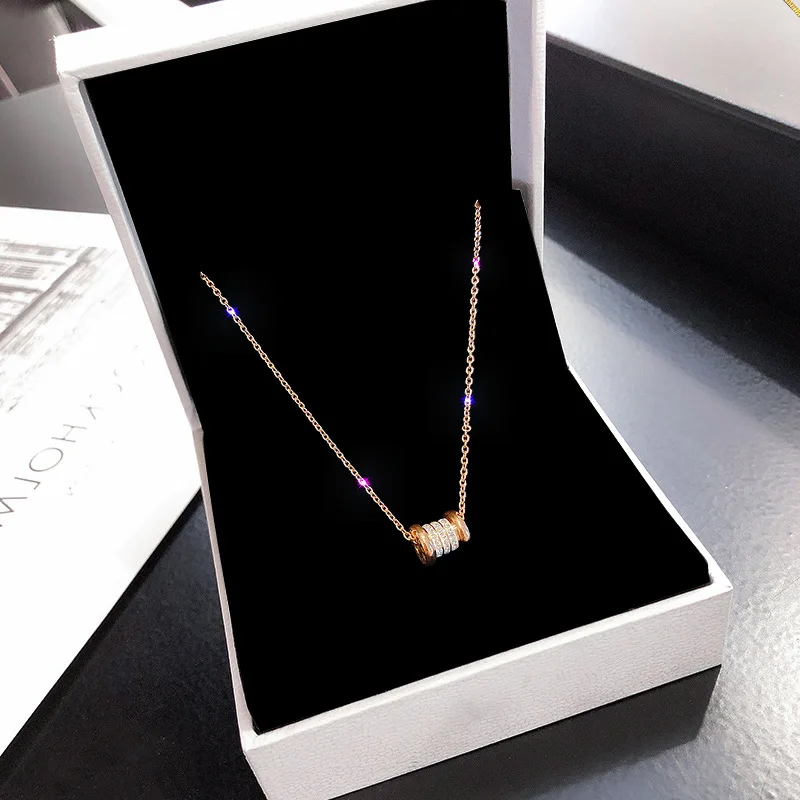 

Small Waist Titanium Steel Necklace Female Tide 2020 New Niche Design Sense Of Collarbone Chain Cold Wind Light Luxury Temperame
