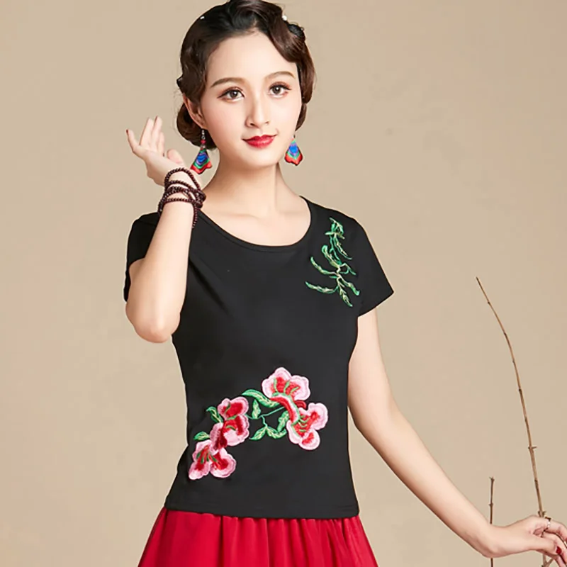 Женская летняя блузка с цветочной вышивкой|Футболки| |
