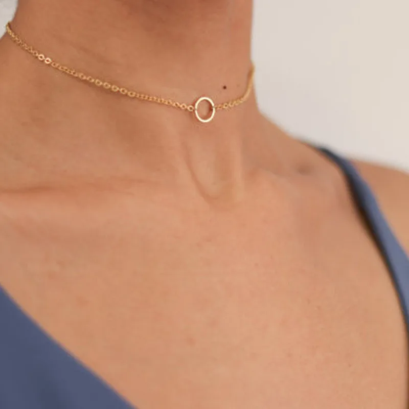 Ожерелье золотистого/серебристого цвета с круглым кулоном в виде кармы для