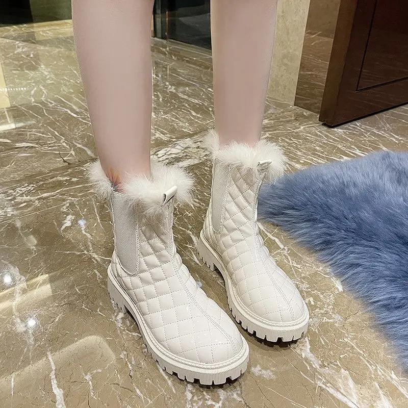 

Fashion Women Winter Boots Slip On Furry Boots Square Heel Warm Luxury Shoes Solid Color Plush Ladies Boots New Booties Woman