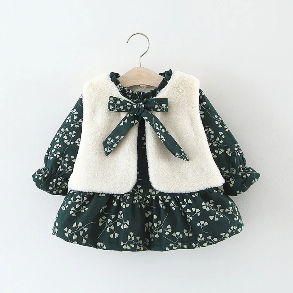 Зимнее платье с галстуком бабочкой и меховой жилеткой для девочек комплект