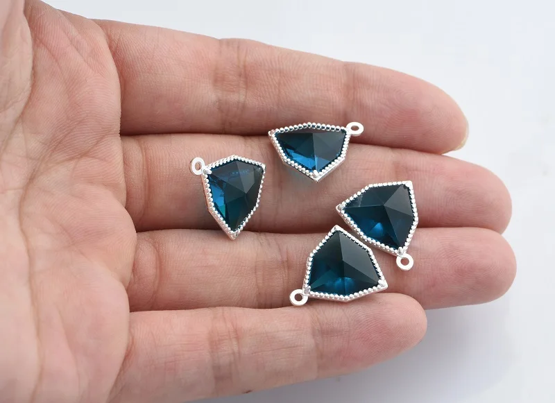 4 шт. треугольные хрустальные подвески DIY серьги изготовление кулон ожерелье аксессуары-фурнитура серьги амулеты ювелирные изделия аксессуары