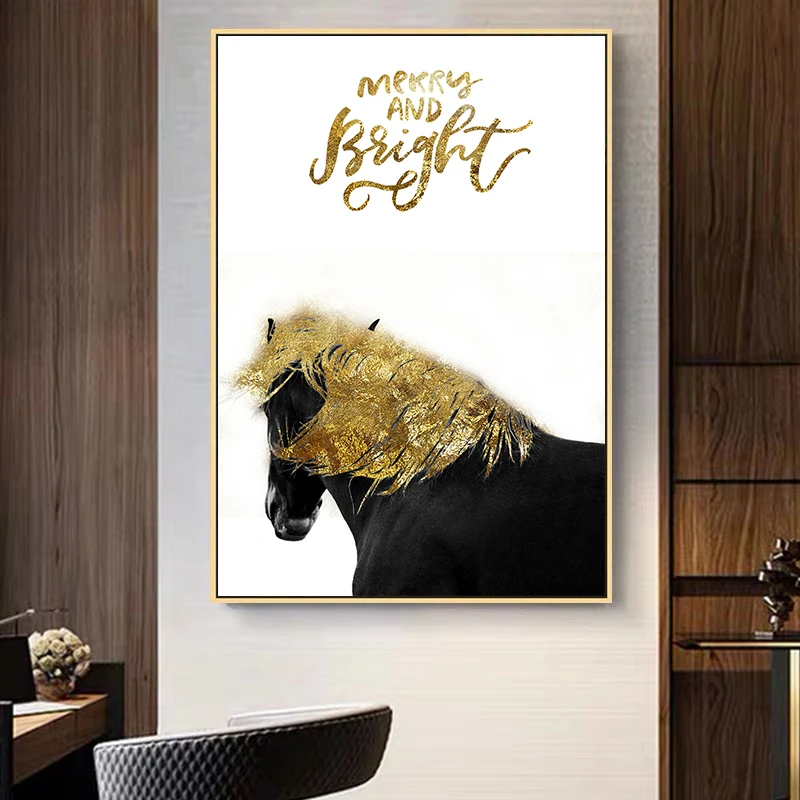 Черно-белая фотография в виде золотых храмов детской стены с животными для