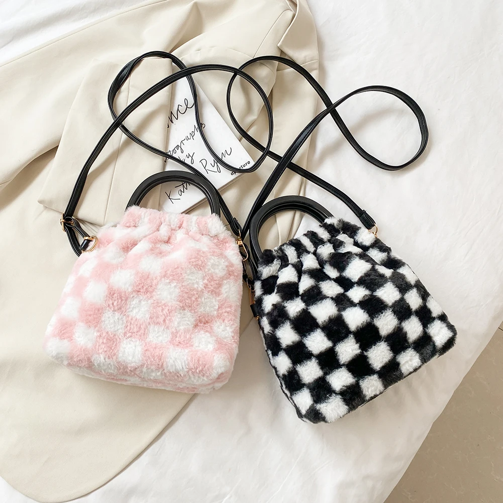 

Модные плюшевые сумки через плечо, плиссированная сумка с сетчатым принтом, женский зимний маленький кошелек, дизайнерская сумка с верхним...