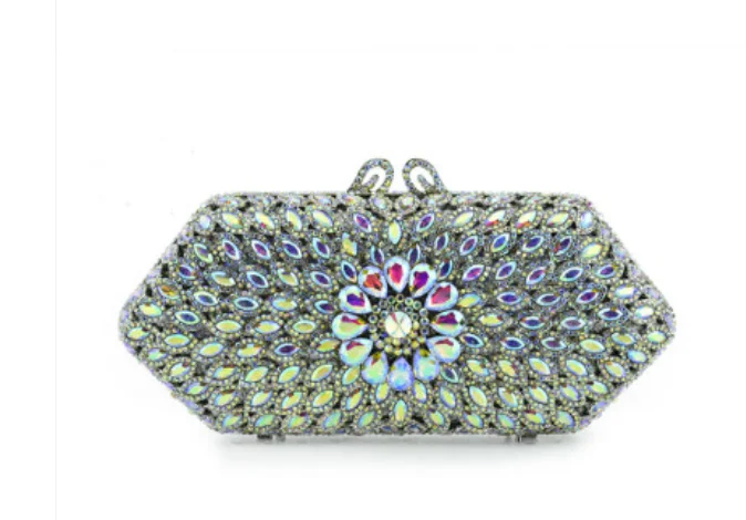 

female Crystal Diamond clutch purse Women Metal Clutches Evening shoulder Bag New Lady Luxury Brand Wedding Party Prom Handbag