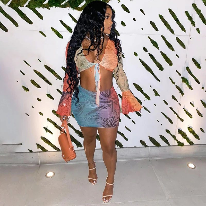 

Женский комплект из двух предметов, прозрачный сетчатый топ с длинным рукавом и мини-юбка с запахом, летний наряд для женщин