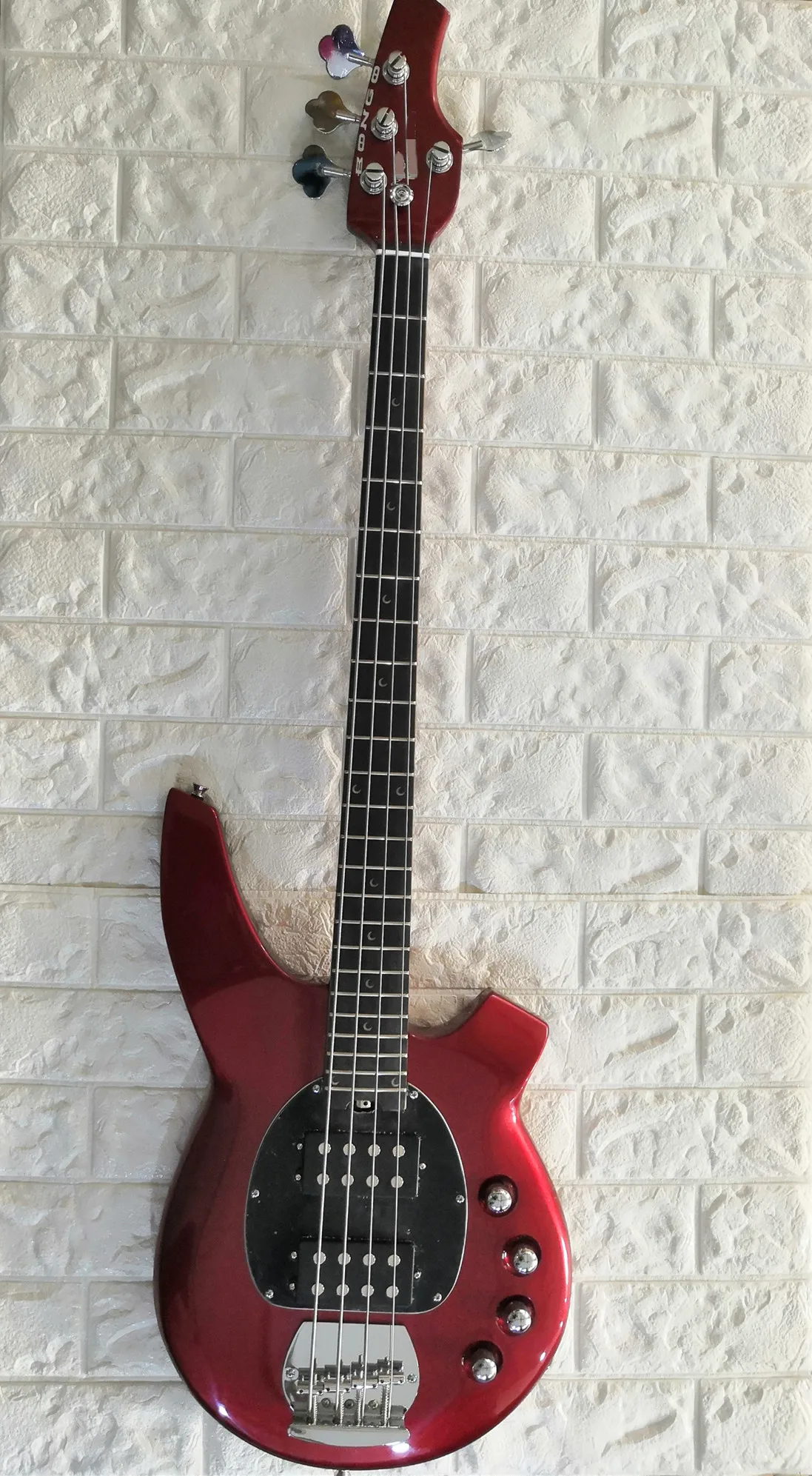 Электрическая бас-гитара 4 строки Красный металлик Цвет гриф из красного дерева HH