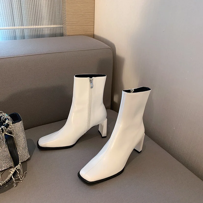 

Женские белые короткие ботинки, новинка сезона осень-зима 2021, женские ботинки Martin с квадратным носком на толстом каблуке и высоком каблуке