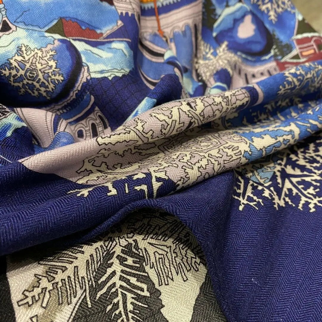 

70% Cashmere 30% Silk Scarf Women Fashion Double-sided Winter Moscow Town Shawl Stole Hand Rolled Kerchief 135*135cm