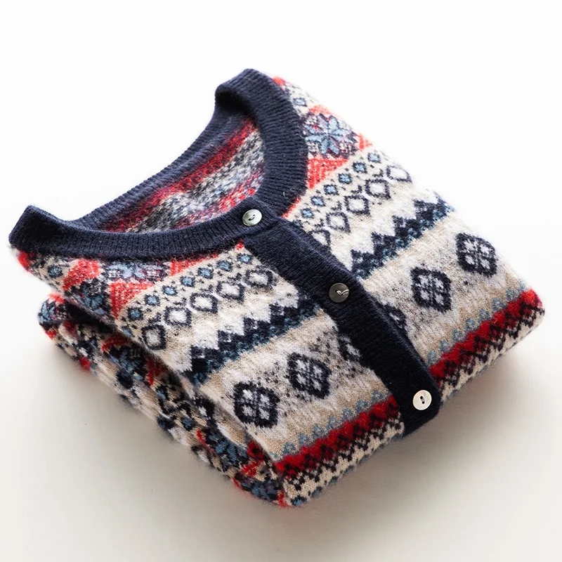 

2020 Autumn winter round collar pure cashmere cardigan women's knitting retro thickened jacquard European station sweater coat