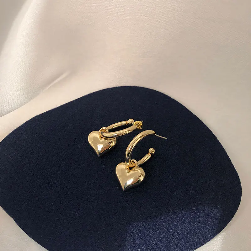 

2020 Vintage Silver Gold Color Round Circle Hoop Earrings 3D Heart Pendant Earring for Women Girls Charm Jewelry Pendientes