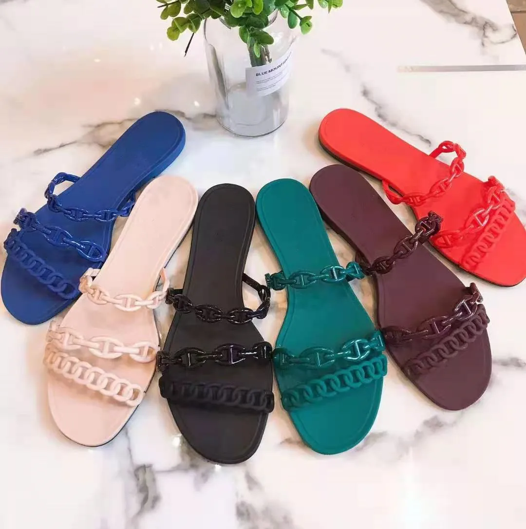 

2021 Summer New Outer Wear Female H Slippers Pig Nose Chain Flat-Bottomed Plastic Jelly on Holiday by the Sea Beach Slippers