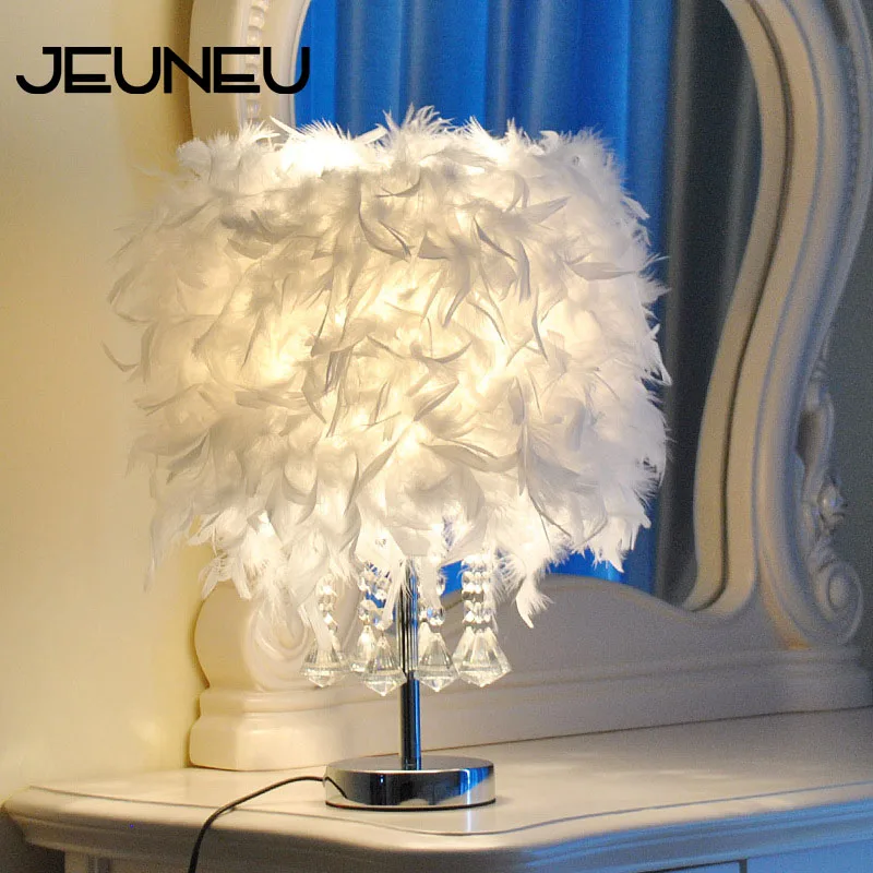 

Современный романтический Настольный светильник E27, 220 В, светодиодный светильник с перьями и кристаллами ручной вязки, настольная лампа дл...