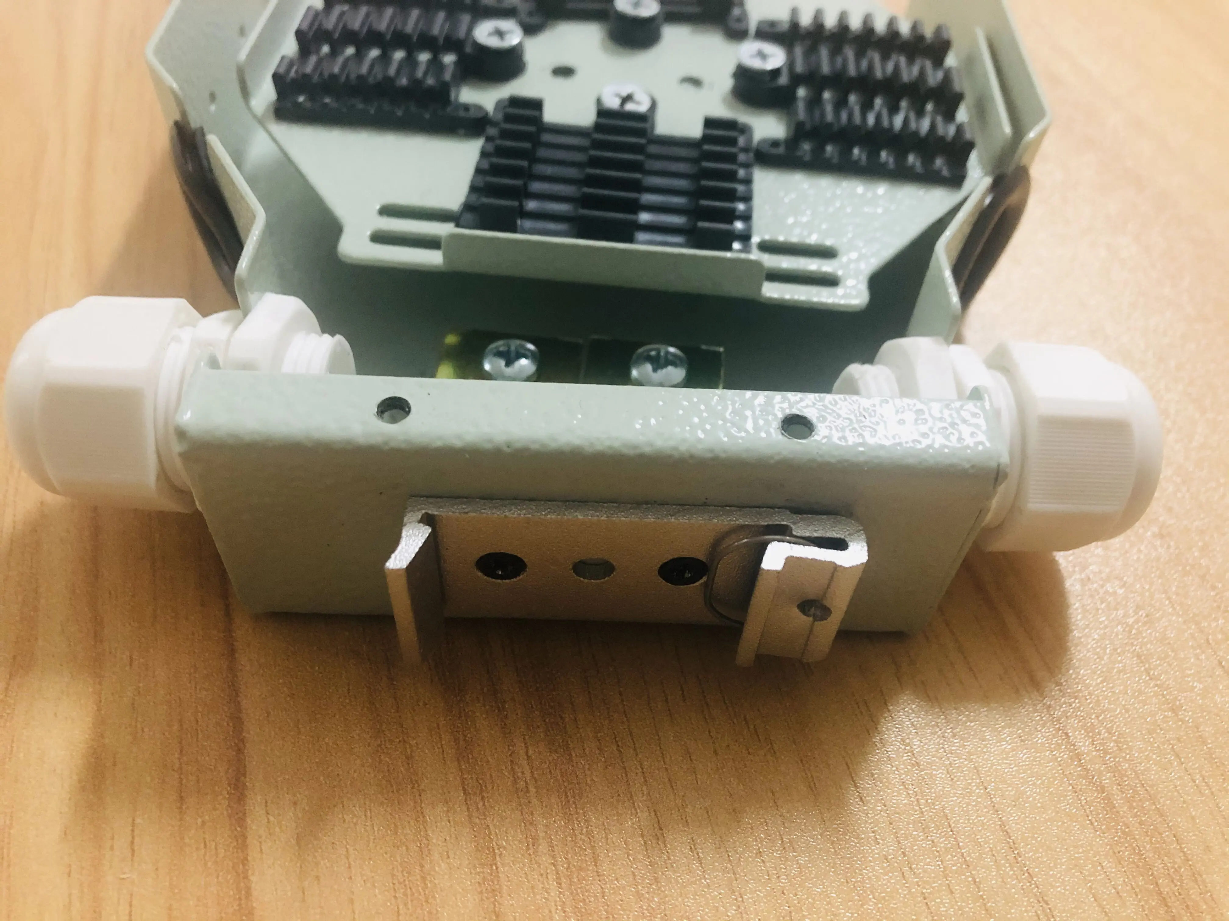 Волоконно оптический 6 Порты и разъёмы SC Din рейка крепление коробка