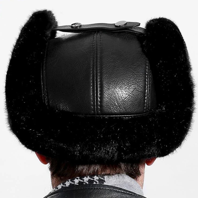 Шапка-бомбер мужская теплая меховая шапка с защитой от ветра однотонная