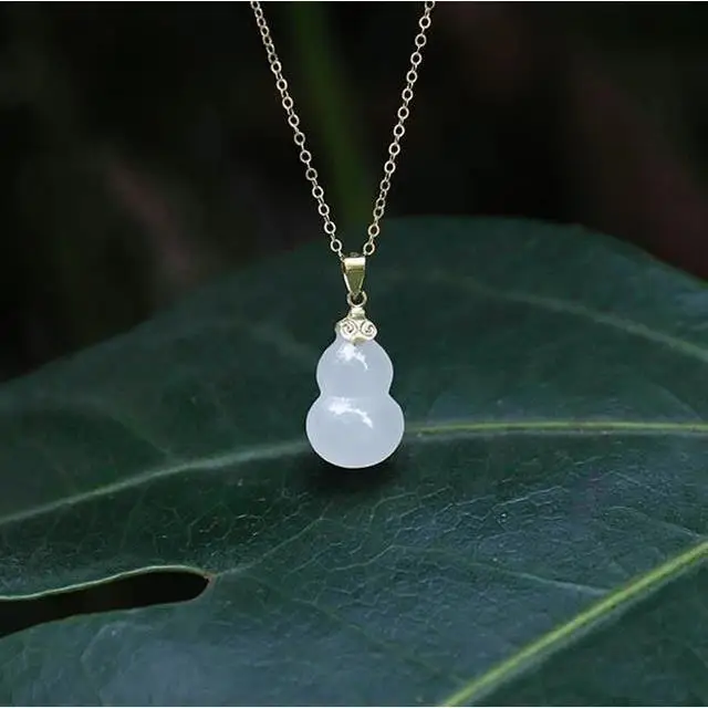 

Natural Hetian Jade S925 Sterling Silver White Jade Calabash Pendent White Jade Jade Vintage Gilding Craft Silver Necklace