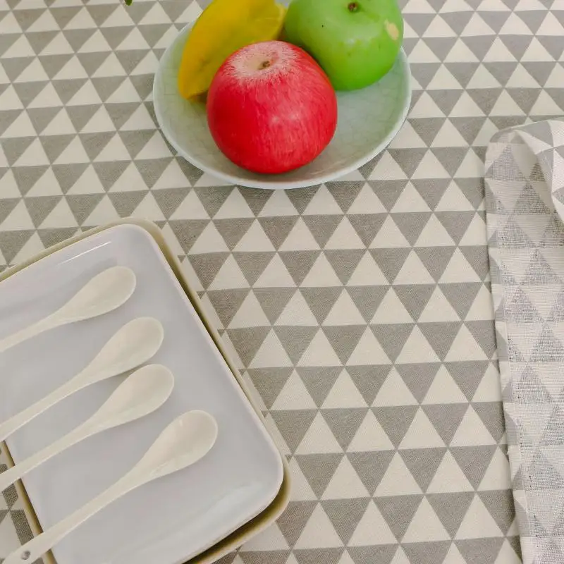 Простой современный треугольник скатерть с геометрическим рисунком Graphics хлопок