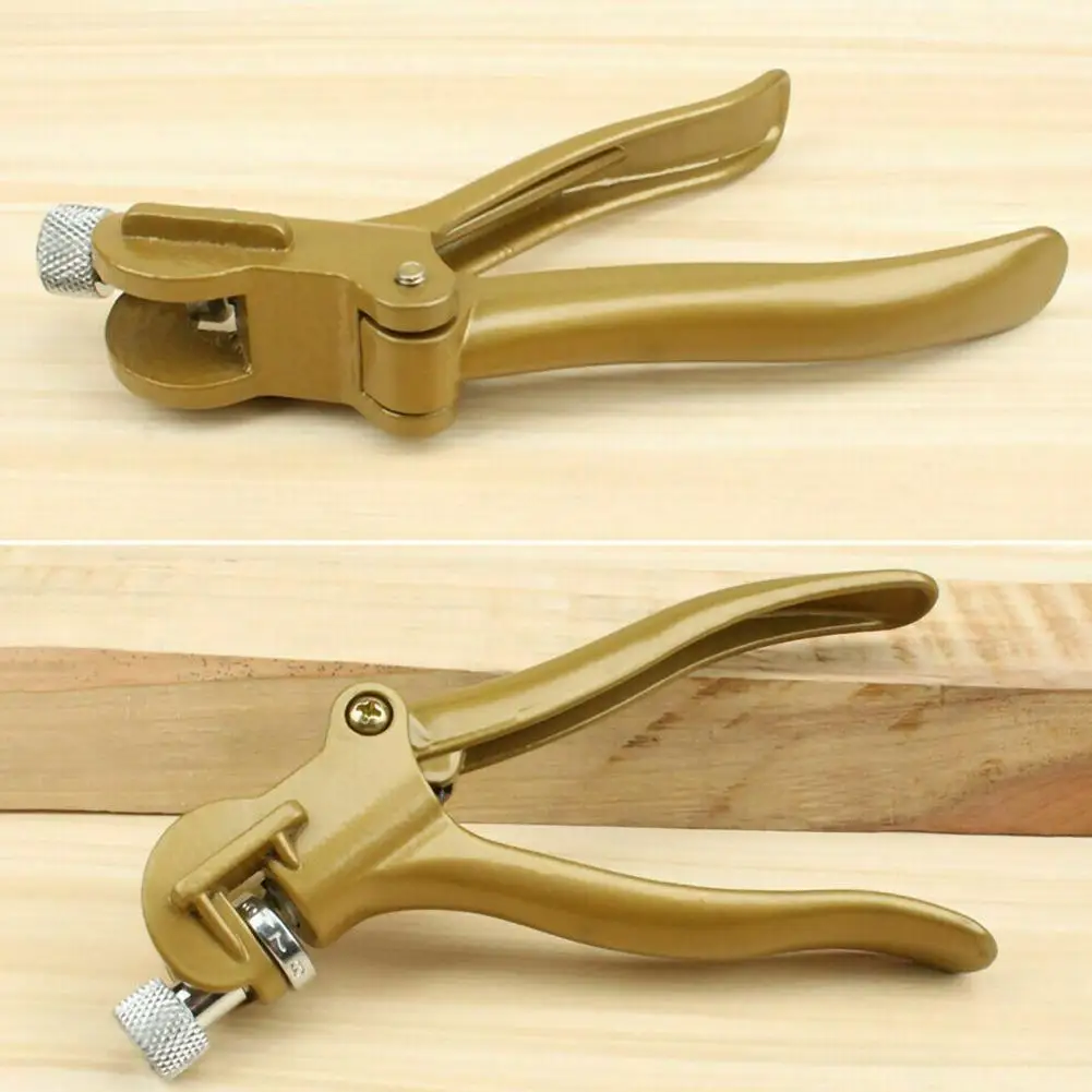 

Durable Hand Zinc Alloy Saw Tooth Tool Saw Set Pliers Woodworking Hand Saw Blade Teeth Clips Setting Tool