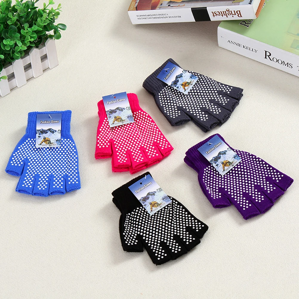 

Non-slip Workout Gloves Half Finger Cotton Gloves Machine Comfortable Knitted Gloves for Yoga Sports
