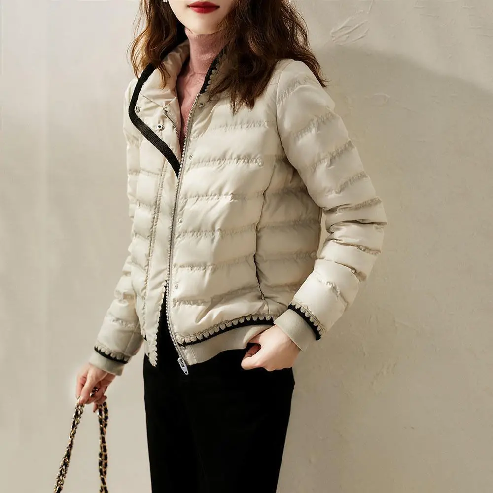 

The main admiration is long-sleeved stand-up collar, light and elegant, short padded jacket, spring new all-match warm cotton ja