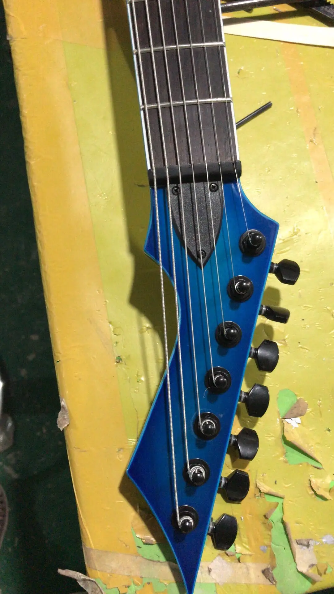 Новое поступление электрическая гитара с 7 струнами для левой руки высокое