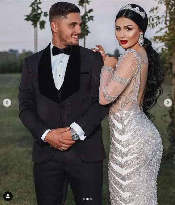 Dubai Feather Mermaid Prom Dresses Saudi Atabia Sheer Long Sleeves Sexy Backless Sweep Train Evening Gowns Robe De Soiree 2021