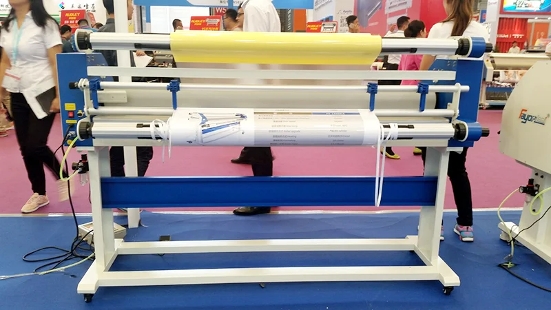 Большой формат холодного ламинатора рулон 63 дюйма 1 6 м для лайнера пленки Fayon 1600