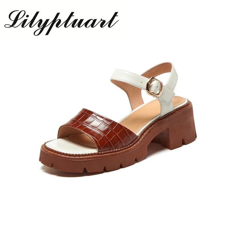 

In The Summer of 2021 Women's New Leather Thick Heel Sandals Are Casual, Comfortable Wear-resistant and Non-slip Sandals