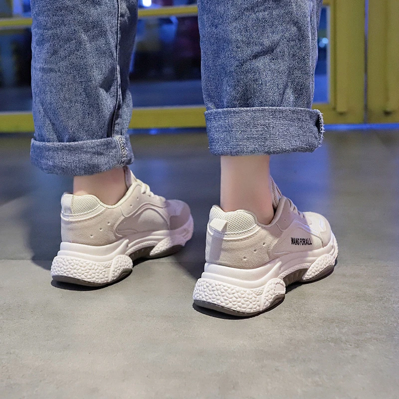 Новинка сезон осень женские кроссовки на толстой подошве коллекция 2019 года