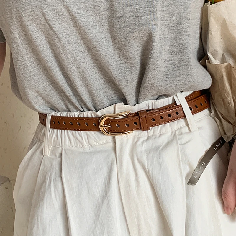 

Ремень из искусственной кожи Женский, модный декоративный Регулируемый универсальный ремень из сплава с классической пряжкой, в стиле ретр...