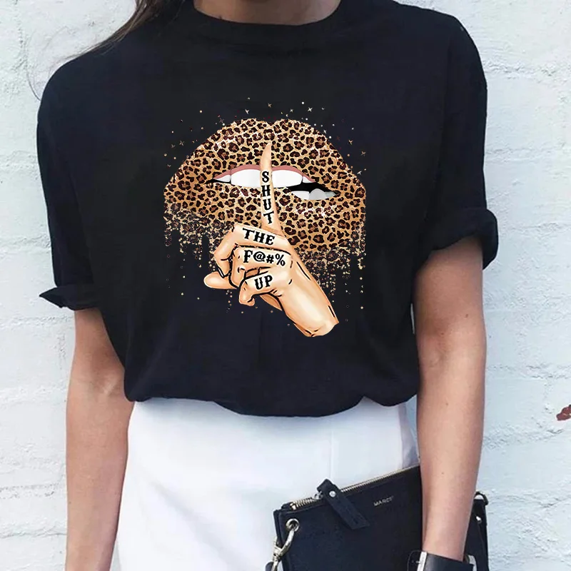 Термонаклейка для губ крутая девушка Леопардовый принт термопереводные