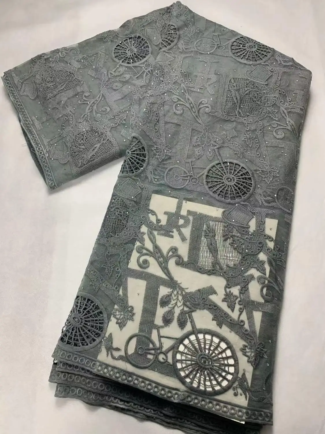 

African lace high quality lace fabric 5 yards 2021 latest swiss fashion pattern lace fabric for wedding party banquet HS-032