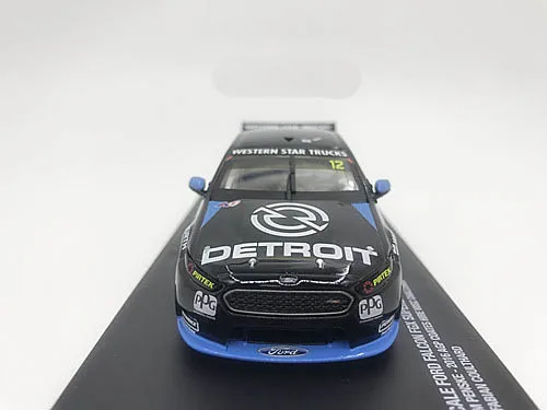 1:43 FORD Тысячелетнего Сокола FGX 2016 сплавочная модель автомобиля металлические