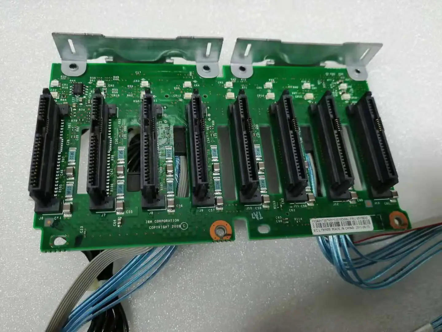 69y0650 ibm x3650 x3500 x3400 8 портовый sas hdd подключен