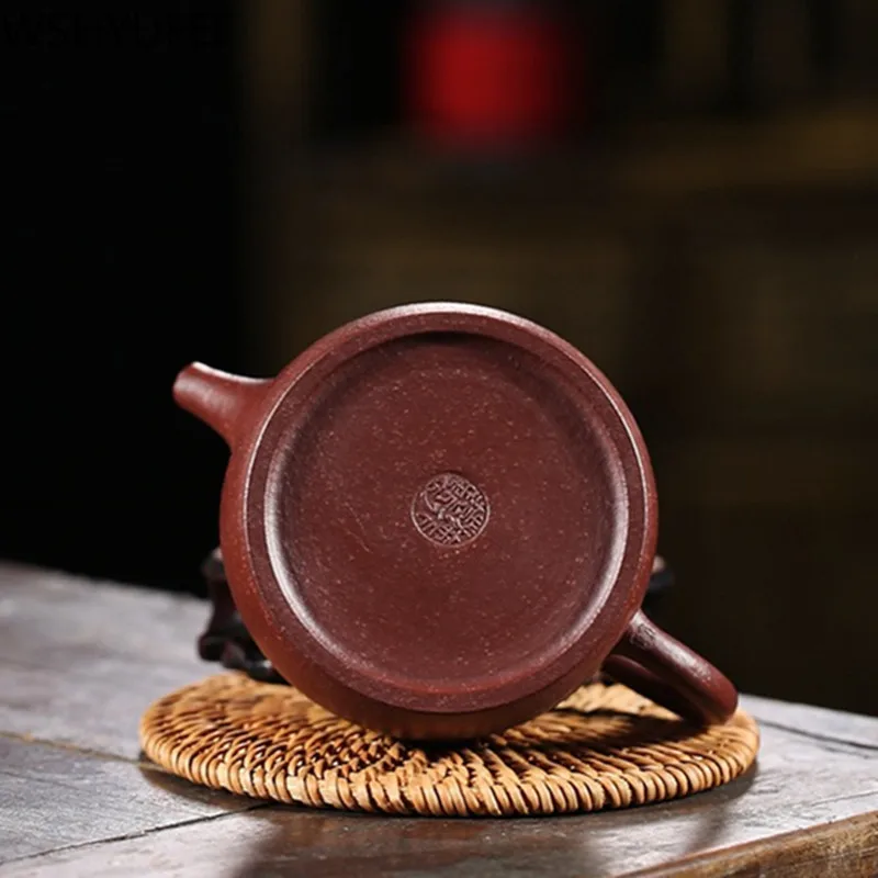 

Chinese Yixing tea pot Purple Clay filter Teapots Handmade beauty kettle Tea ceremony supplies Customized gifts Authentic 220ml