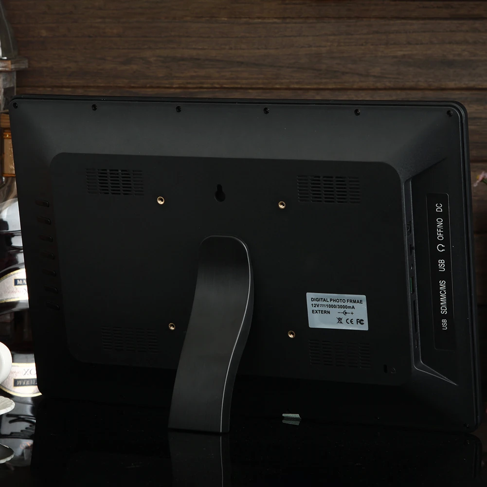 

16:9 LED Digital Picture Frame 15 inch Remote Control Calendar Alarm Clock Album Carrying Handheld Picture Elements