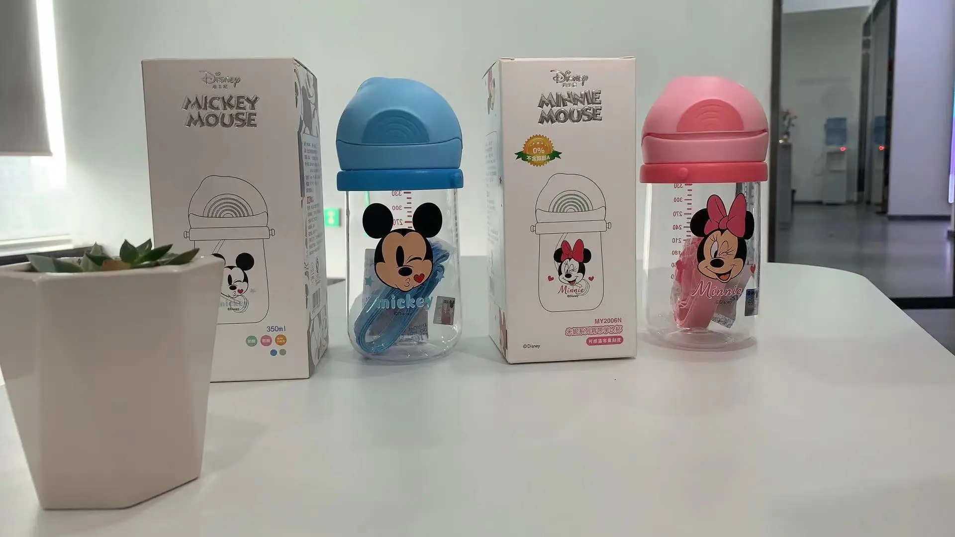 New Disney Minnie  Mickey Mouse Cartoon cups With straw kids Sport Bottles girls Princess Juice cup gift toy enlarge