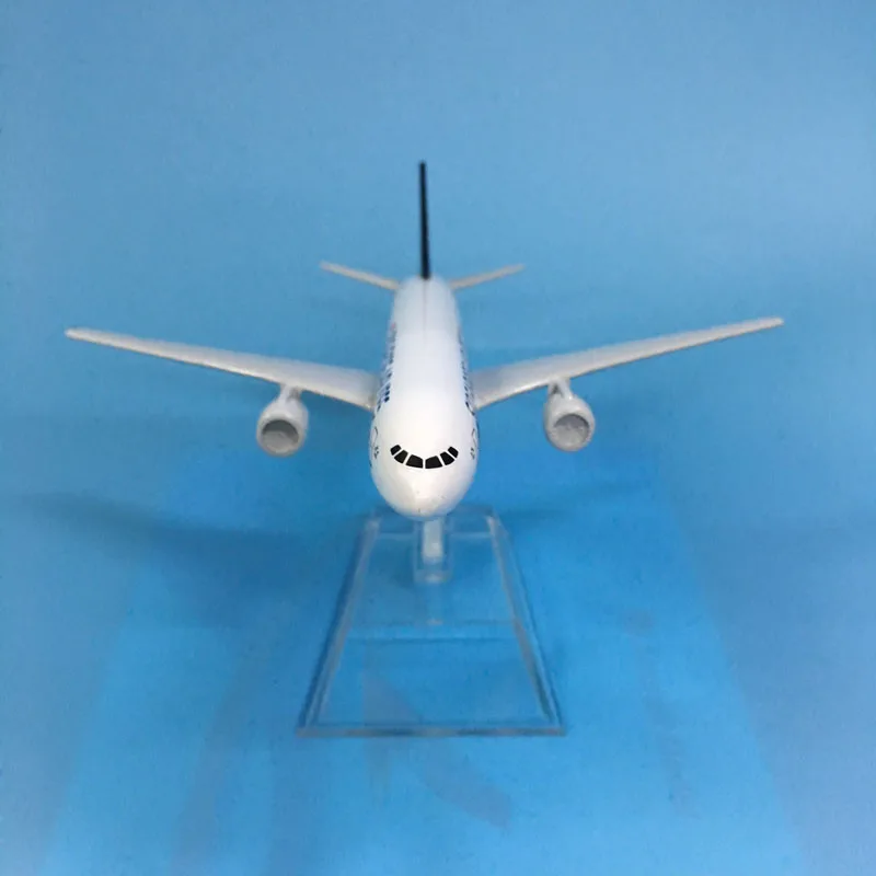 Самолет Singapore Airlines модель Boeing 777 самолет 16 см металлический сплав литье под