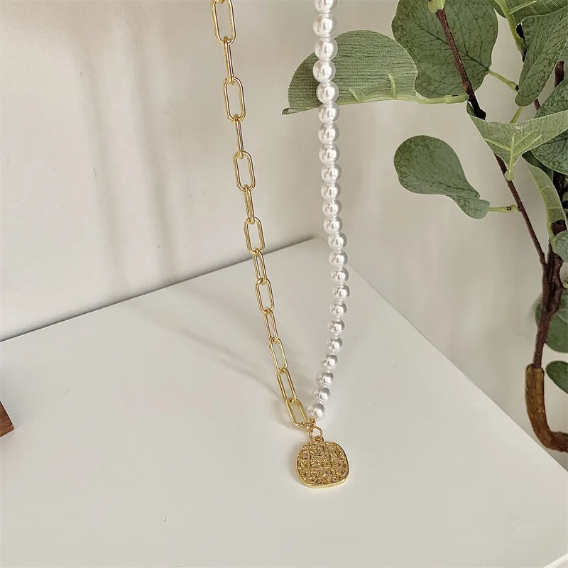 

LOVOACC Punk White Faux Pearl Beaded Necklace for Women Female Gold Color Metal Irregular Round Coin Pendant Necklace Jewellery