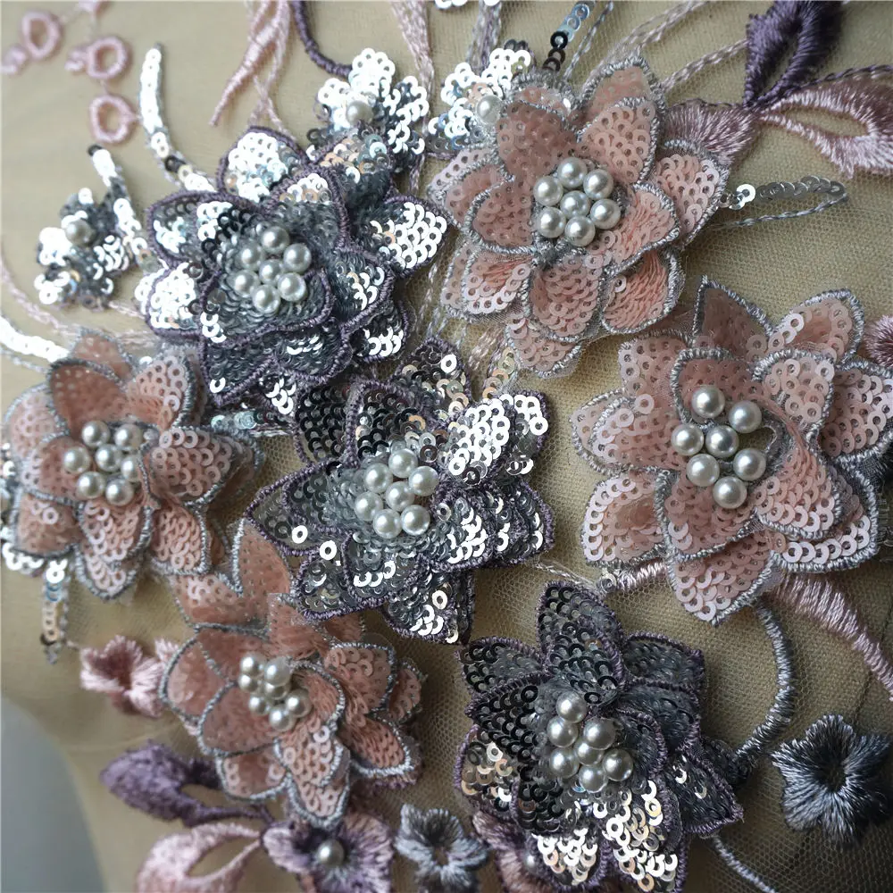 Кружевной 3D цветок розовый серебристый с блестками кисточками и вышитыми