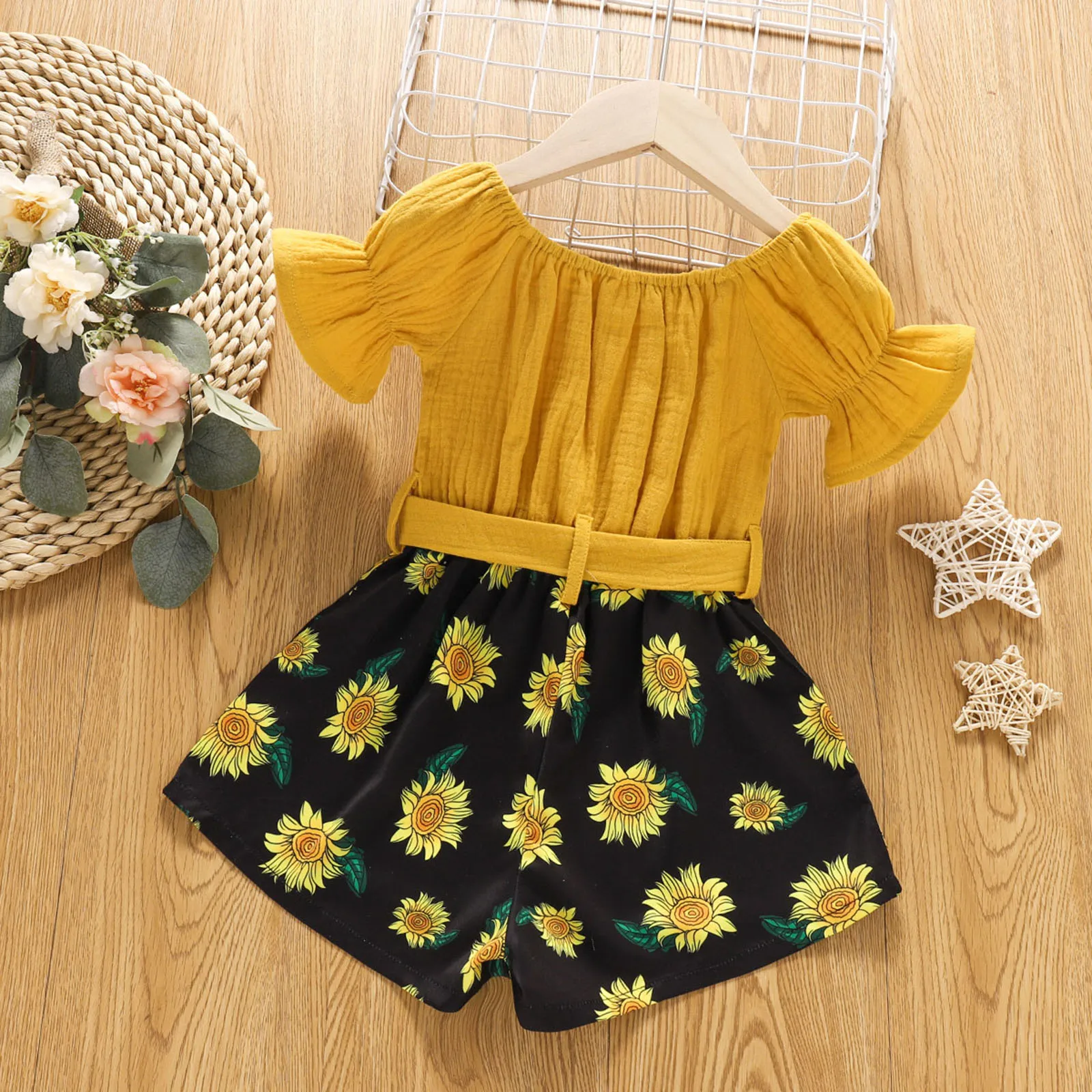 

Girls Summer New Casual Short Sleeve Jumpsuit Fashion Sunflower Print Stitching Bandage One-piece Short Pants