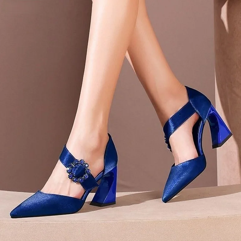 

Women's Shoes
