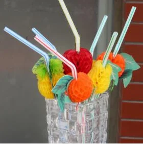 fruit straw Новинка, высокое качество, терки для сыра, нержавеющая сталь, чеснок, мускатный орех, измельчитель шоколада, Сырная овощерезка, инвентарь для чистки - Цвет: fruit straw