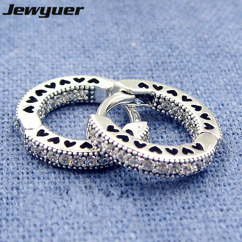 

Женские серьги-кольца из серебра 925 пробы, с сердечками