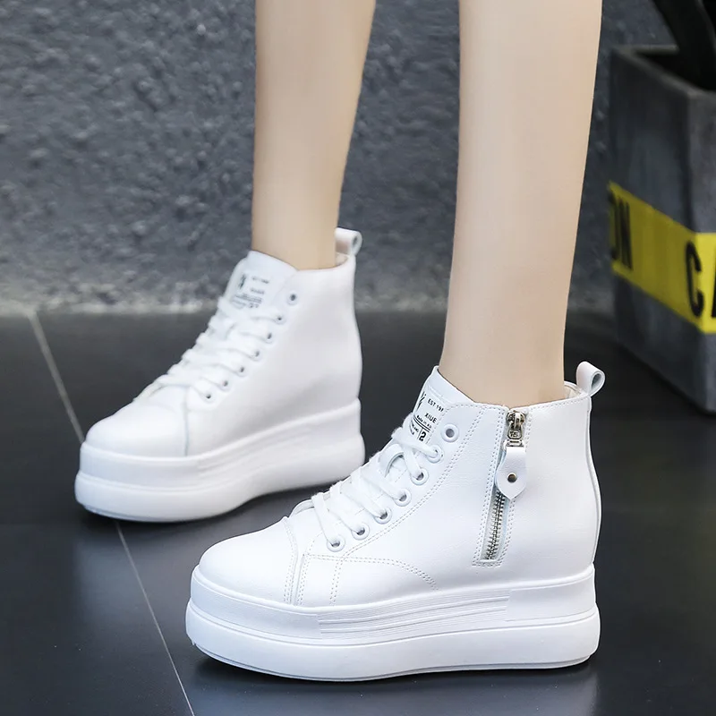 Модные кроссовки Женская Белая обувь на платформе визуально увеличивающая рост
