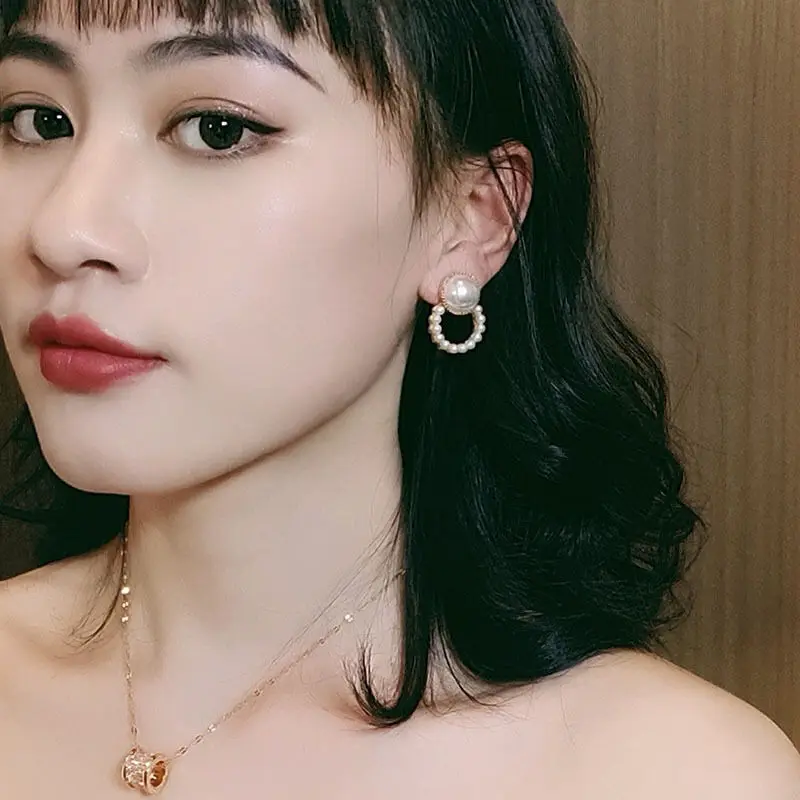 

Baroque Sense Imitation Pearl Earrings Female French Niche Temperament Circle 925 Silver Earrings Female Stud Earrings for Women