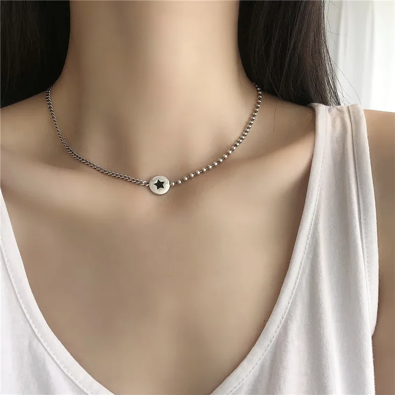 

Retro do old asymmetrical stitching five star necklace drops oil round double sided choker