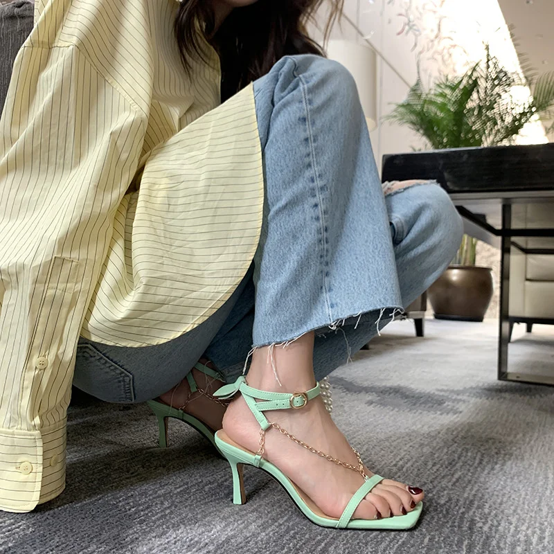 

2021 new Net red sandals with one line buckle, high heel, thin heel, French middle heel