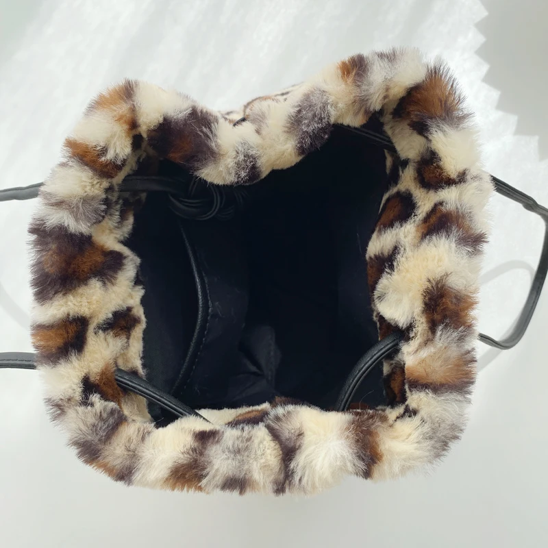 Маленькая женская Обувь Сумки из искусственной кожи женские зимние ботинки на